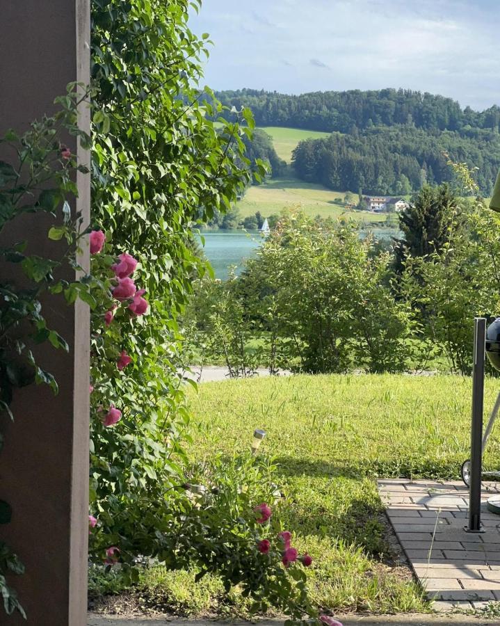 Ferienwohnung Am Mattsee Guggenberg  Buitenkant foto
